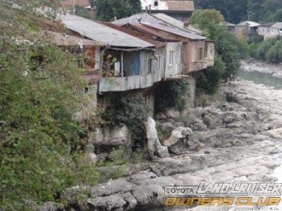 nadrzeczne domy w Kutaisi